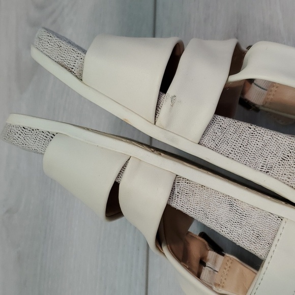 Born B.O.C. Womens Comfort Ankle Strap Flats Sandals Shoes sz 6M - Picture 9 of 12